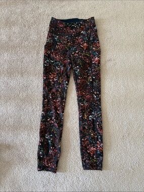 Lululemon Leggings (pockets!)